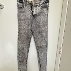 Women's Gray Skinny Jeans